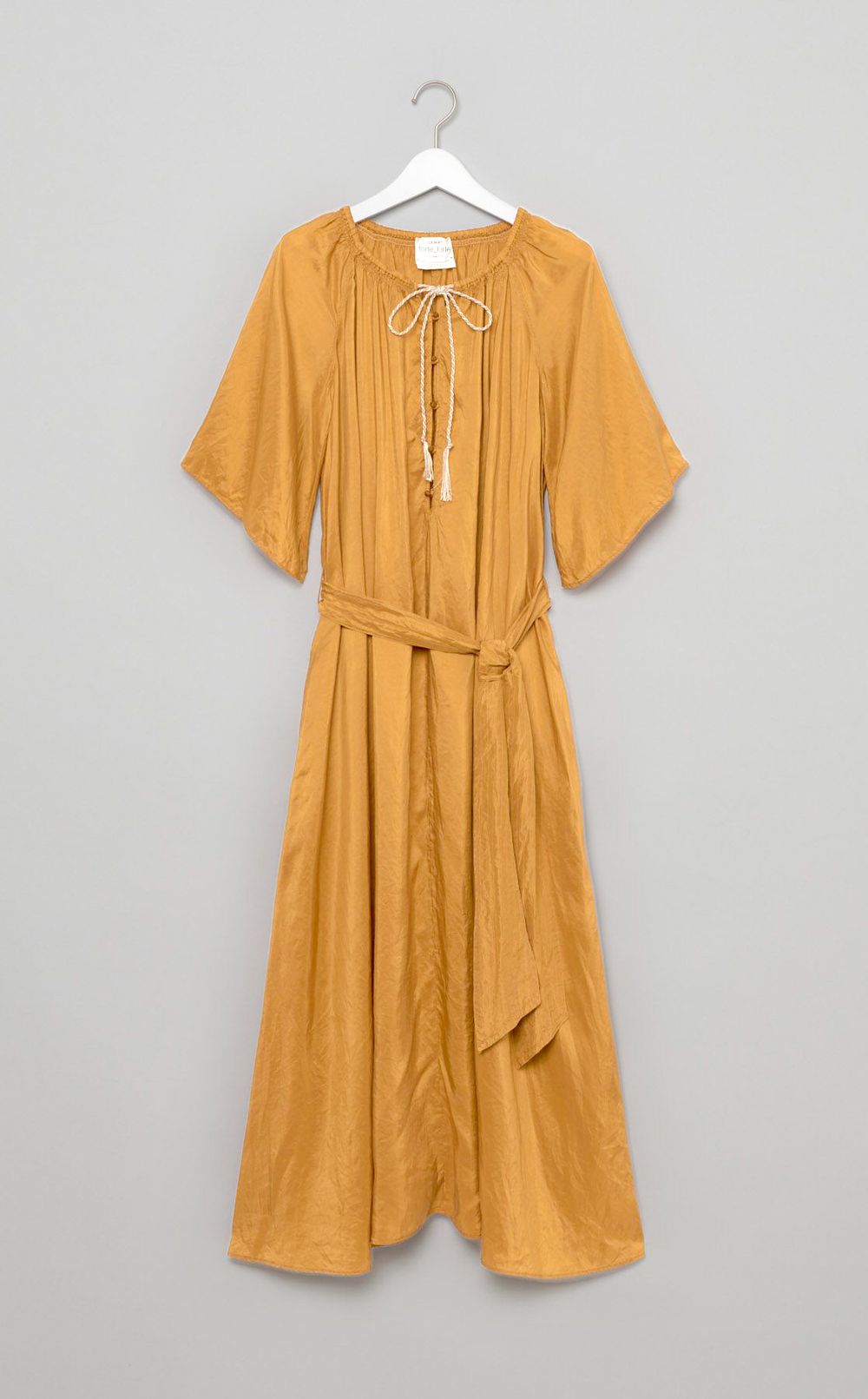 ラウンドネックロングワンピース