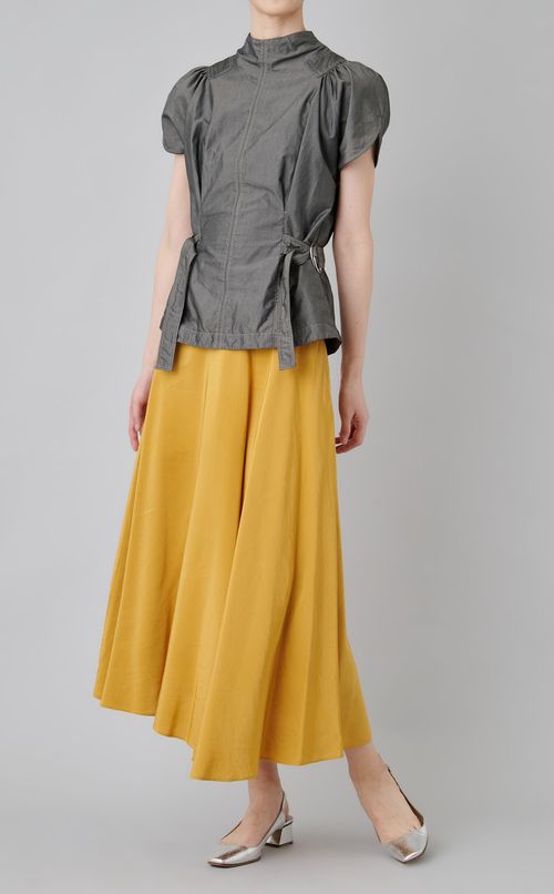 アシメトリーフレアスカート