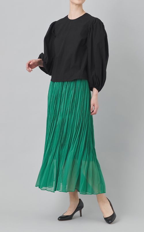 プリーツスカート