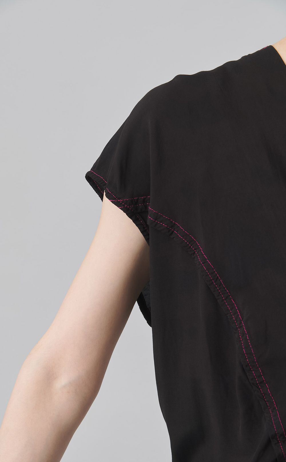 【reADdress】Vネックロングワンピース