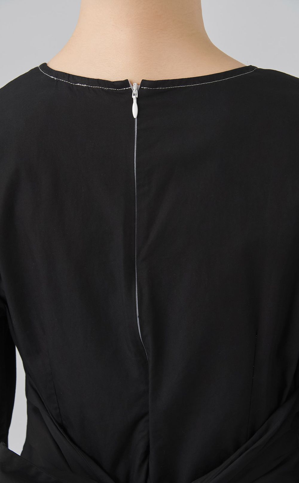 【reADdress】Vネックギャザーワンピース