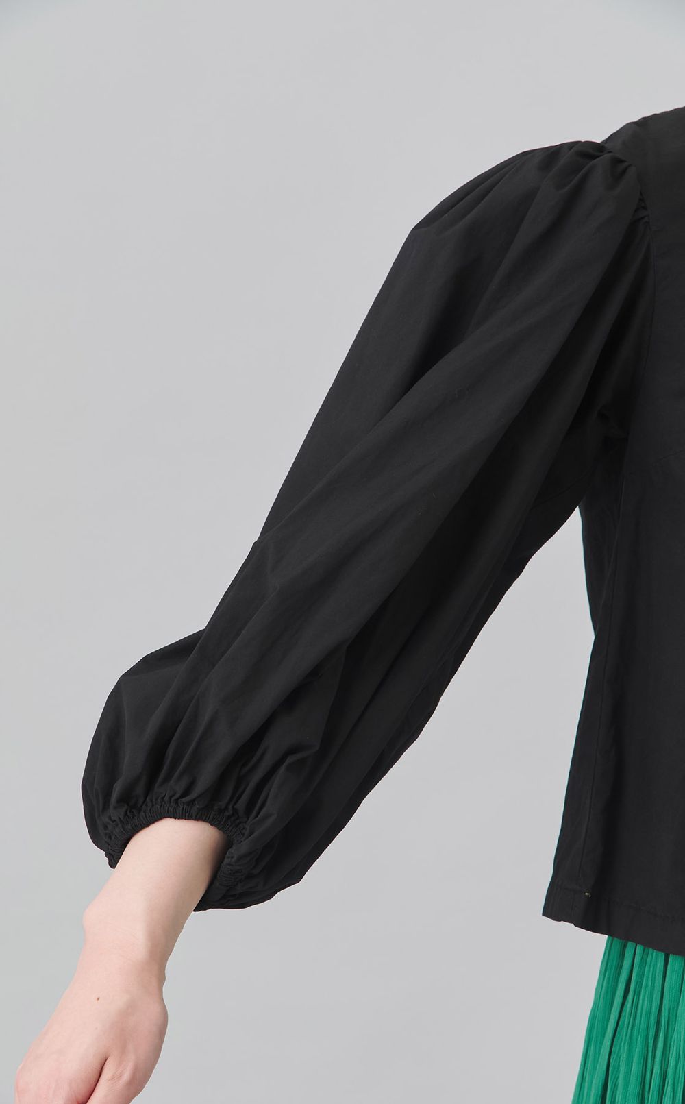 【reADdress】パフスリーブプルオーバー