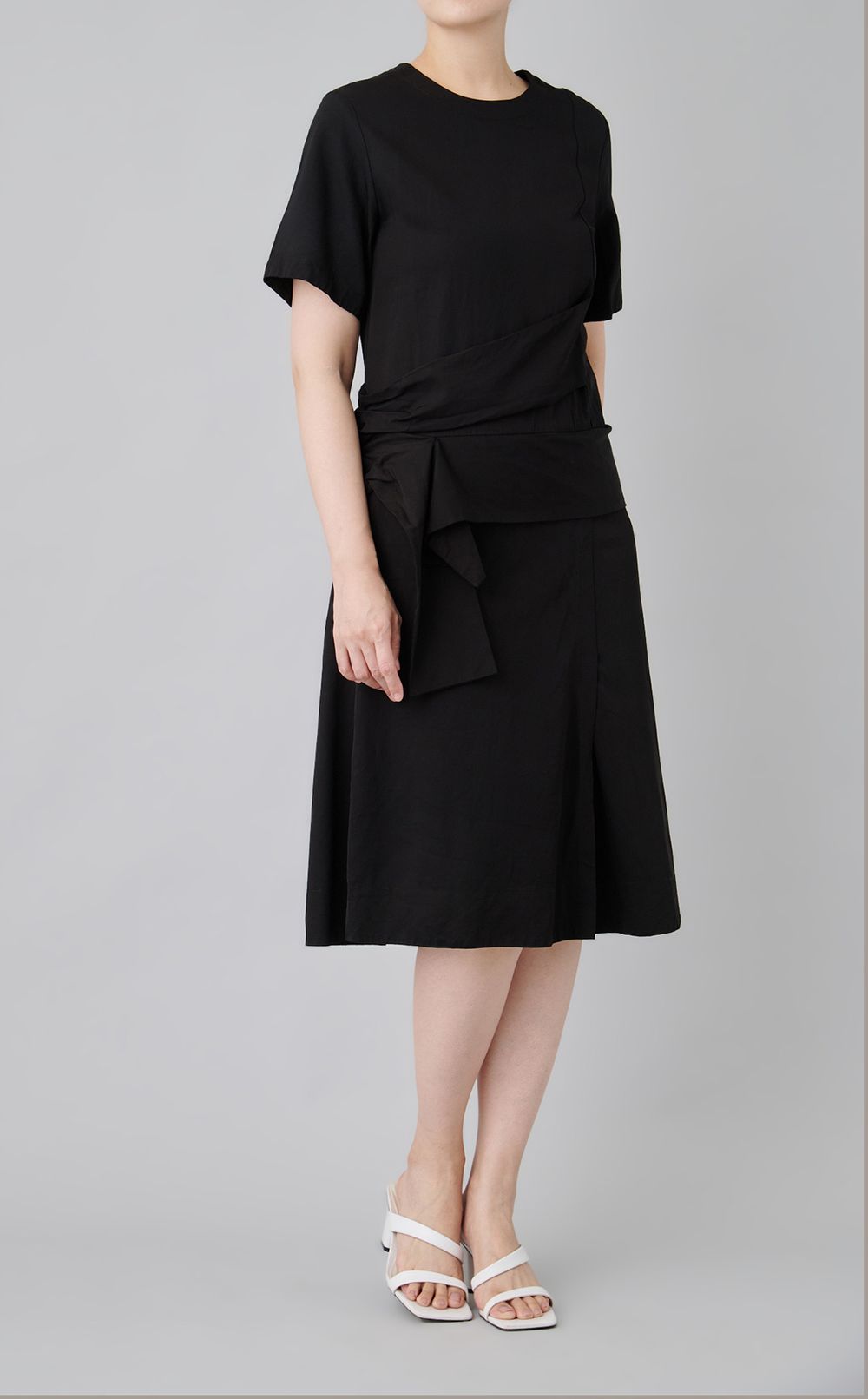 【reADdress】クロスストラップワンピース