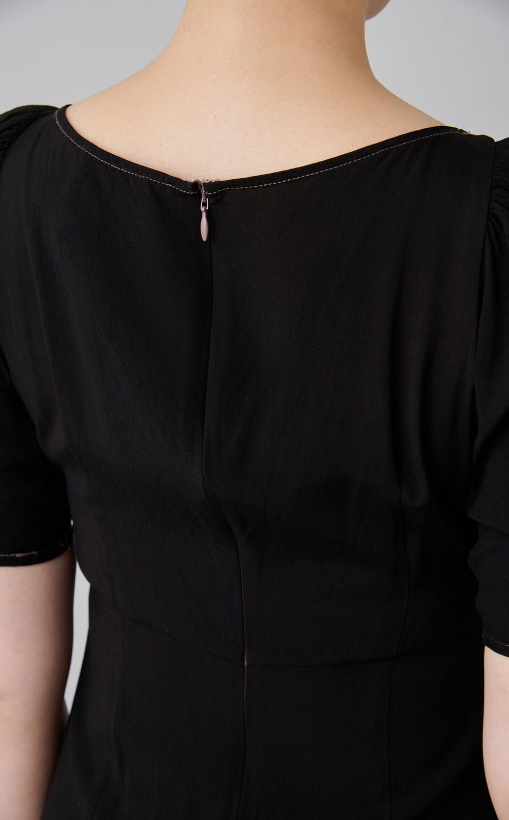 【reADdress】ラインフラワースリーブタックワンピース