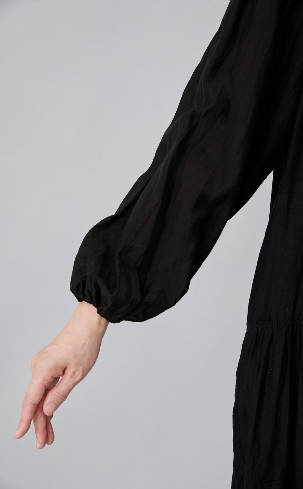 【reADdress】ボリュームスリーブティアードワンピース