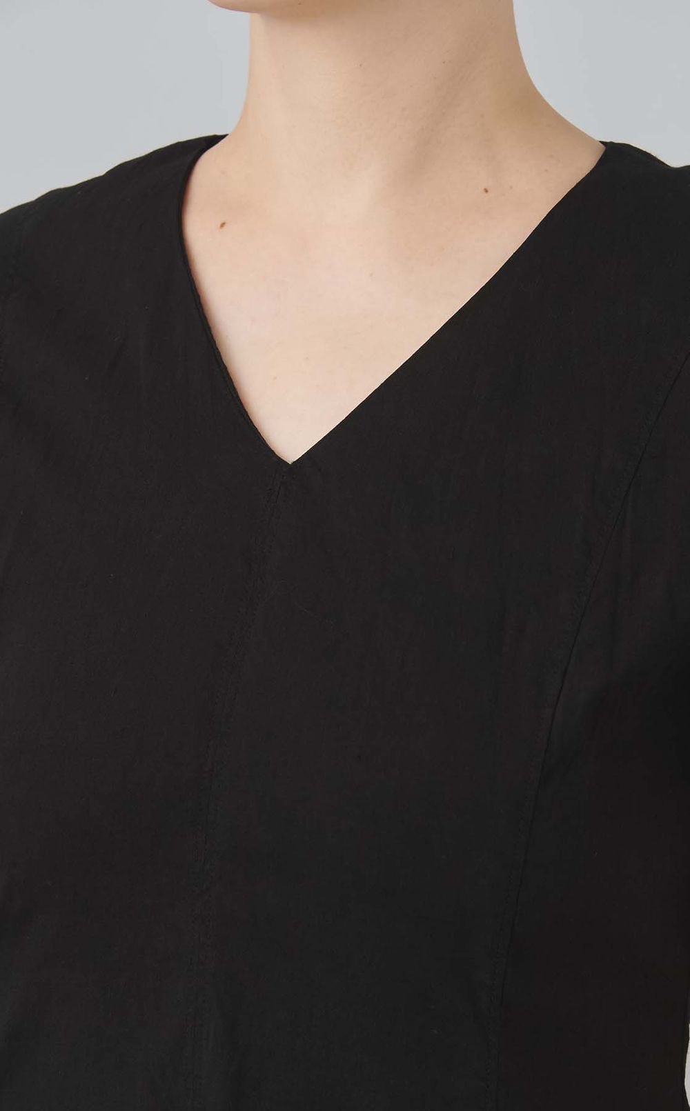 【reADdress】Vネックフレアワンピース