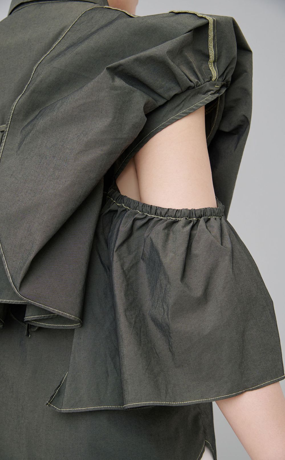 【reADdress】ギャザーフレアスリーブブラウス