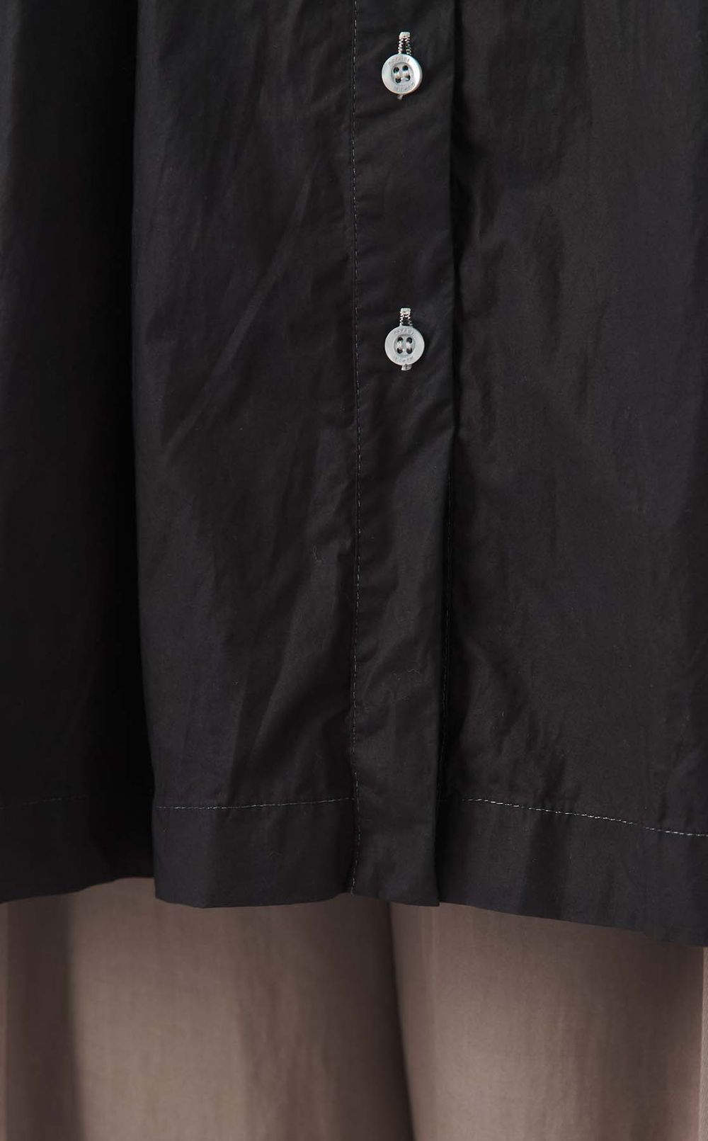 【reADdress】フロントタックシャツ