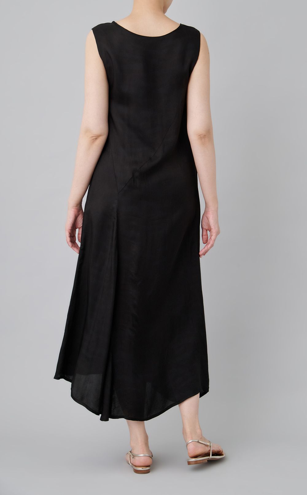 【reADdress】アシンメトリーノースリーブワンピース