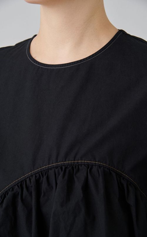 【reADdress】アシンメトリーラッフルTブラウス