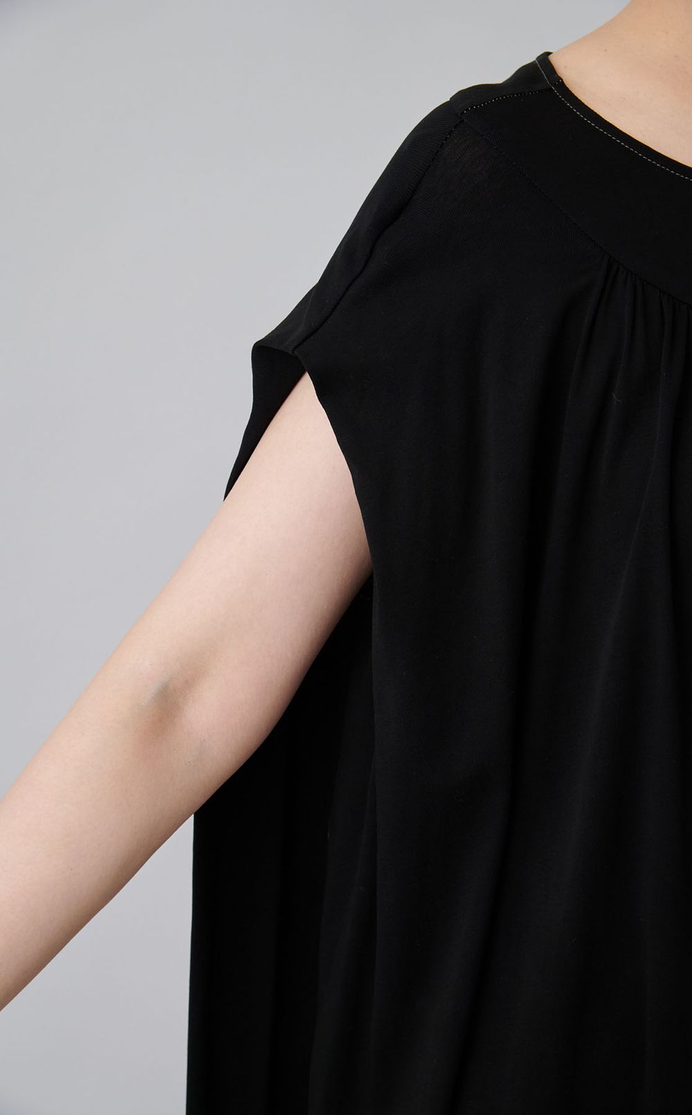 【reADdress】フレンチスリーブギャザーワンピース