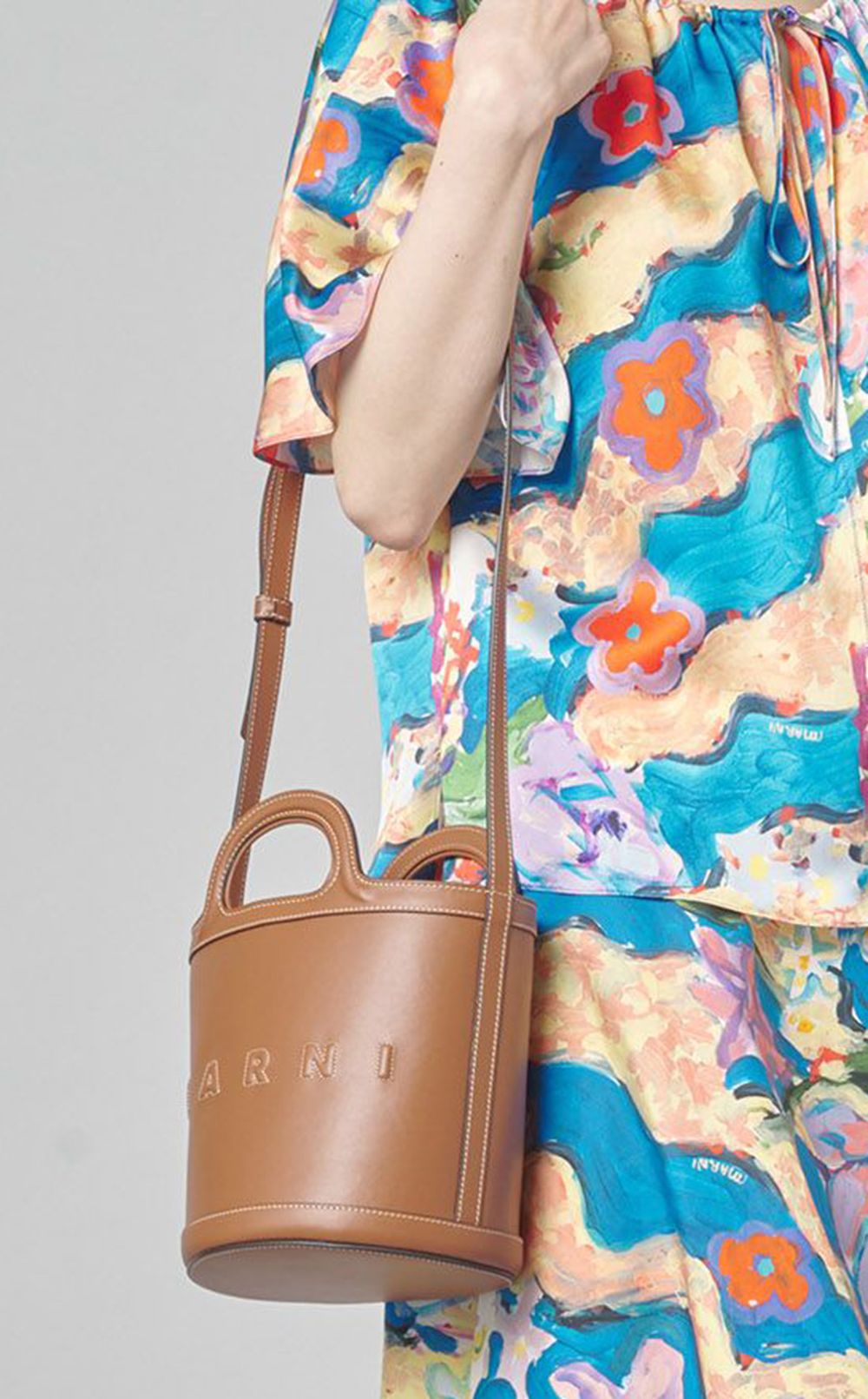 MINI BUCKETショルダーバッグ