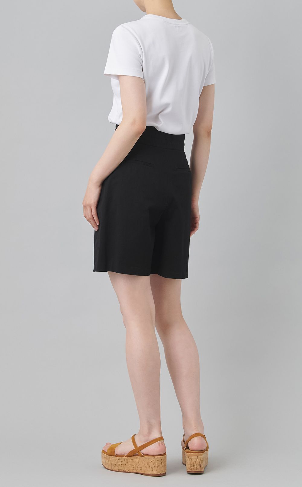 【reADdress】タックデザインショートパンツ