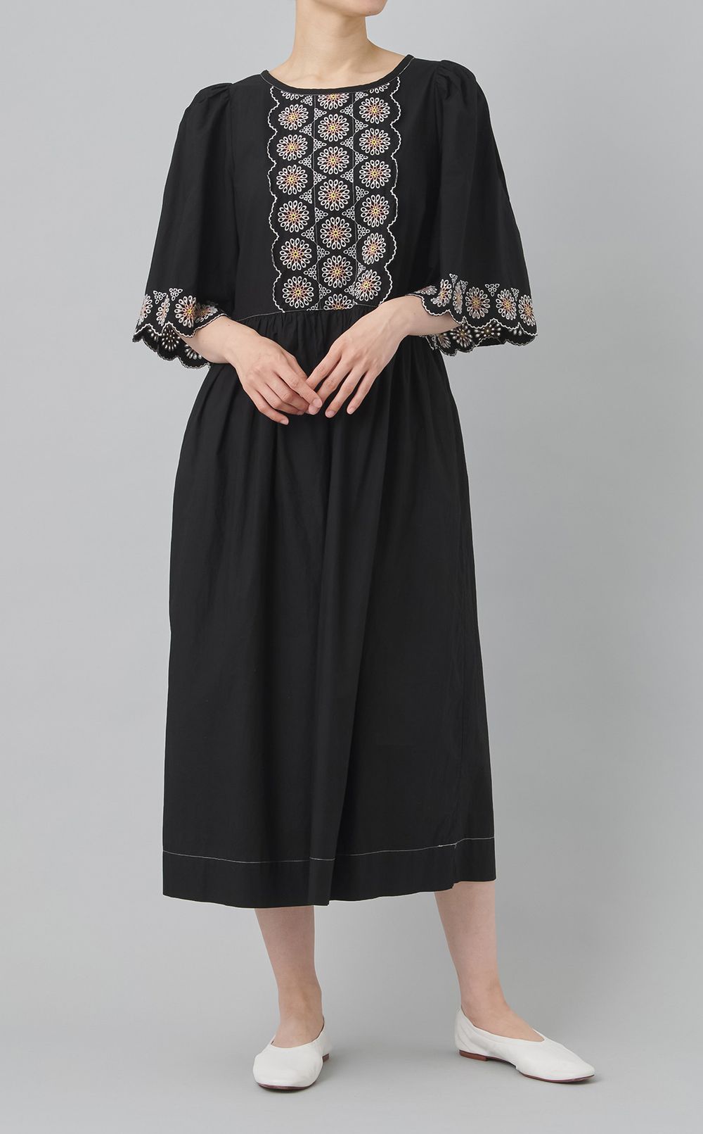 【reADdress】エンブロイダリーワンピース