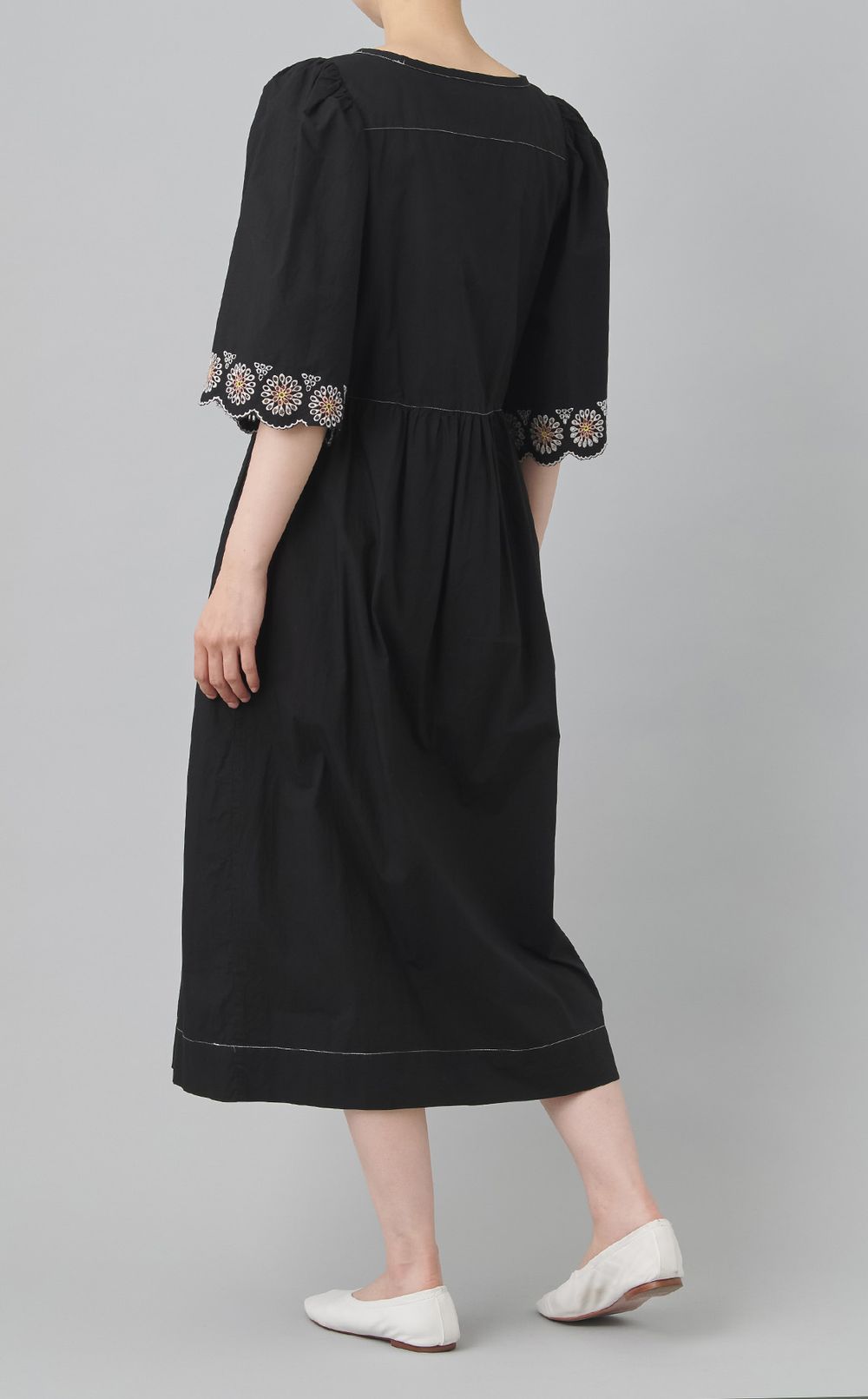 【reADdress】エンブロイダリーワンピース