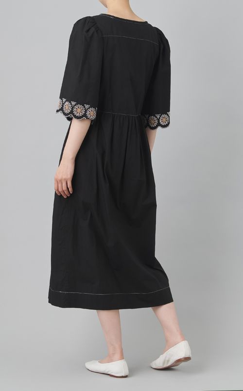 【reADdress】エンブロイダリーワンピース