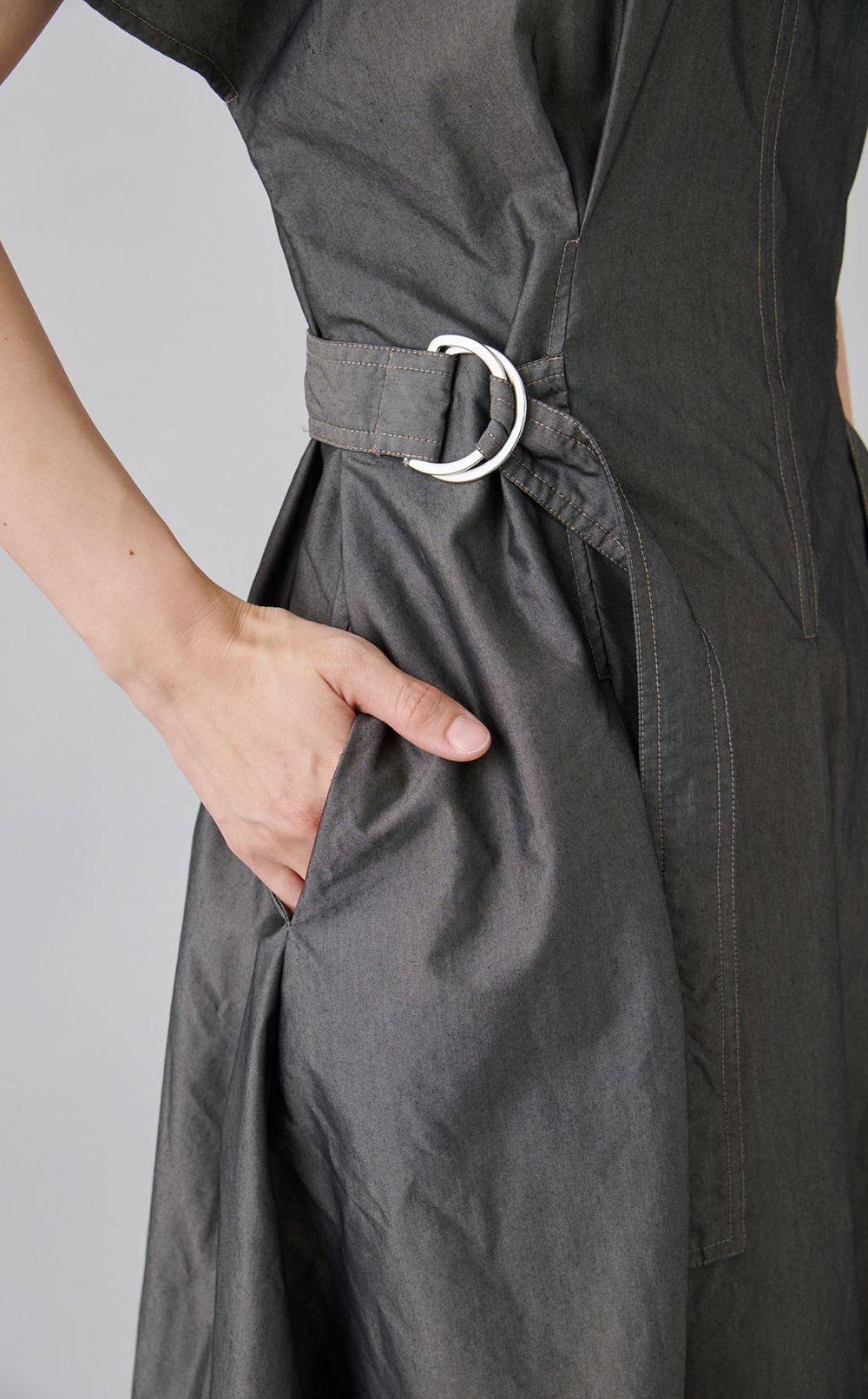 【reADdress】ギャザースリーブサイドタイワンピース