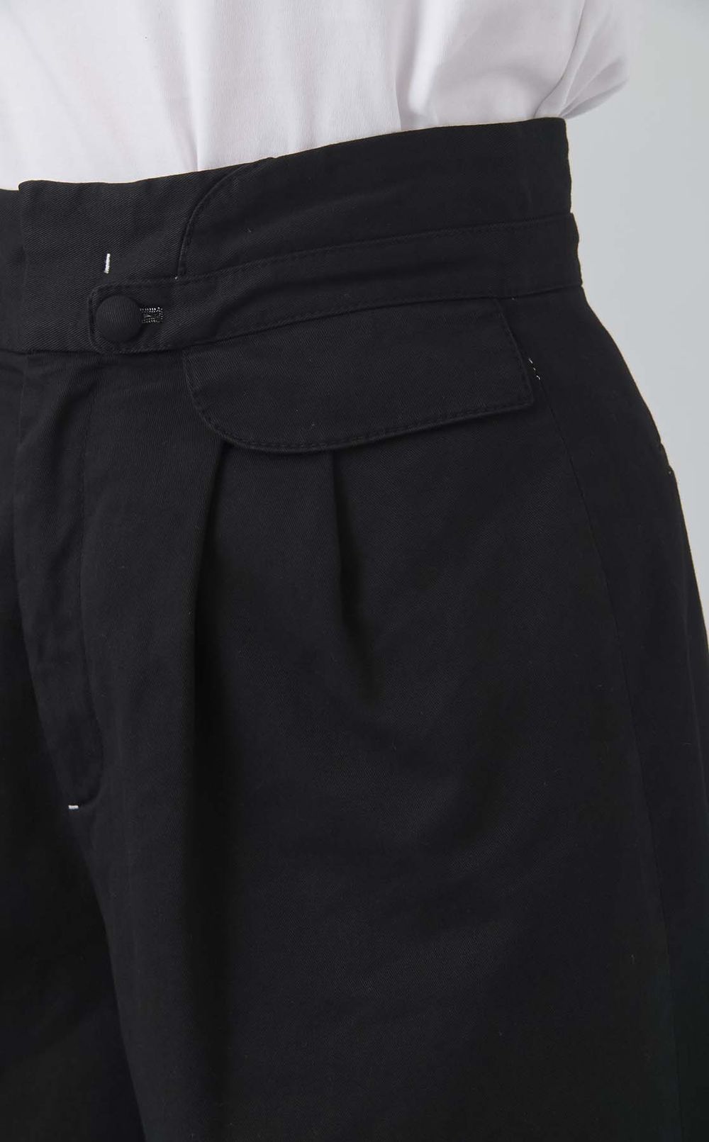 【reADdress】タックデザインショートパンツ