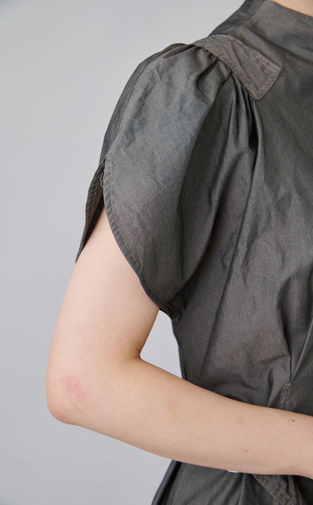 【reADdress】ギャザースリーブサイドタイワンピース