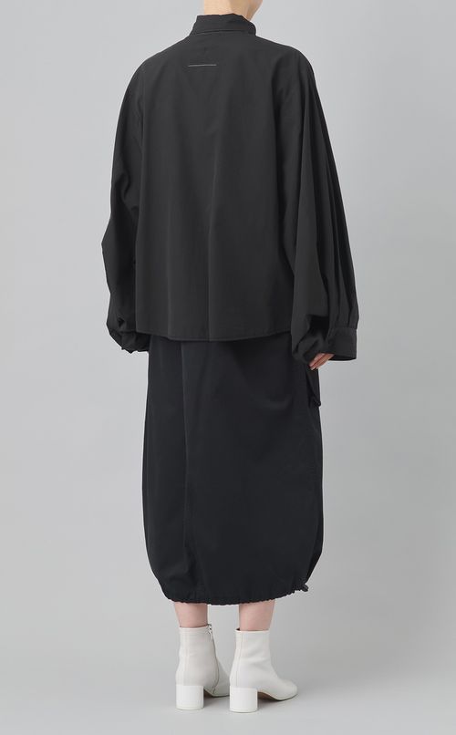 バックネックオープンシャツ