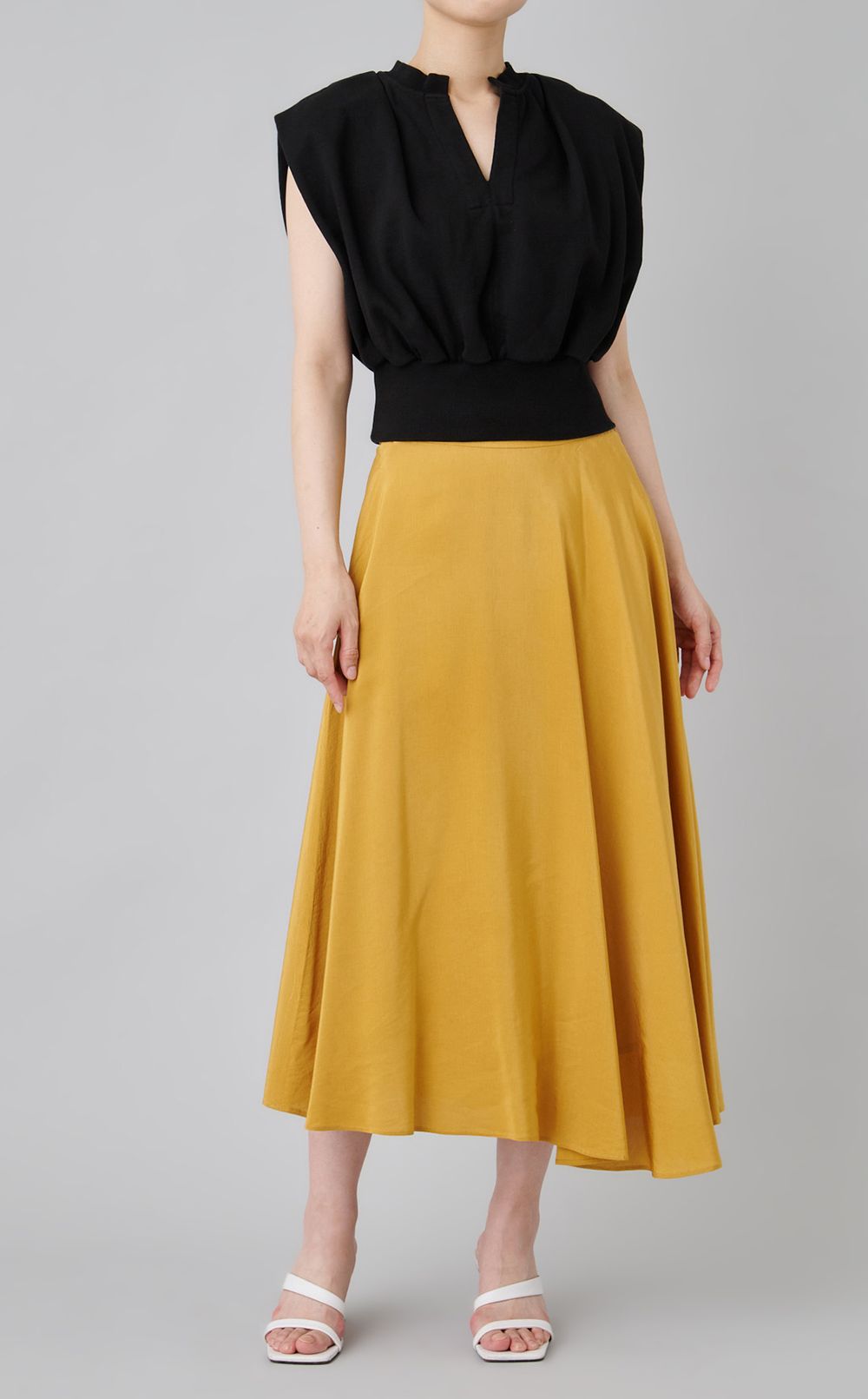 【reADdress】フレンチスリーブキーネックプルオーバー