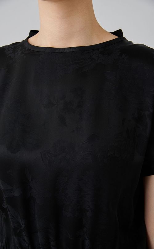 フラワージャガードブラウス