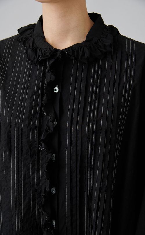 【reADdress】フリルカラータックブラウス