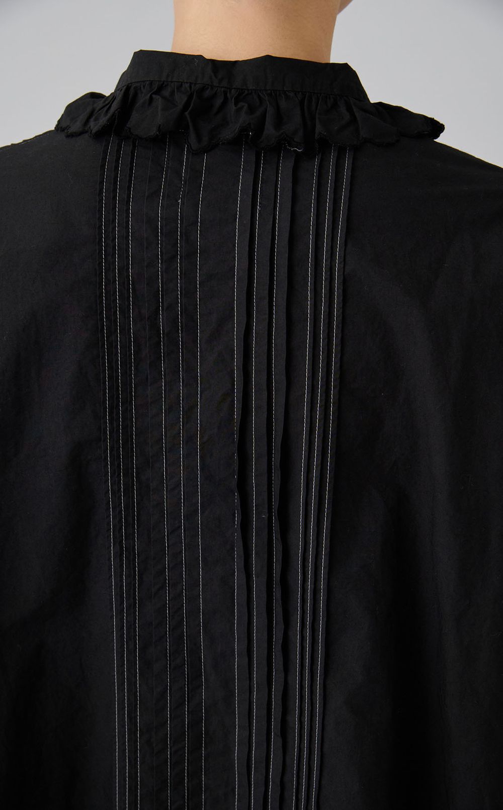 【reADdress】フリルカラータックブラウス