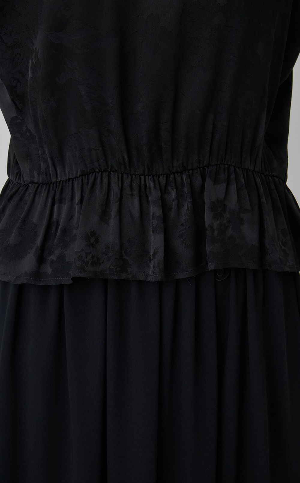 フラワージャガードブラウス