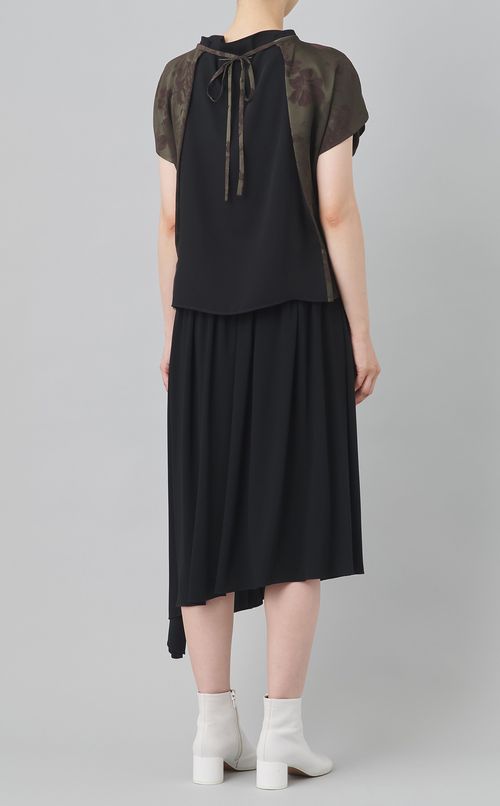 フラワージャガードブラウス