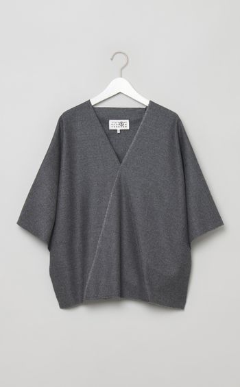 Vネックハーフスリーブブラウス