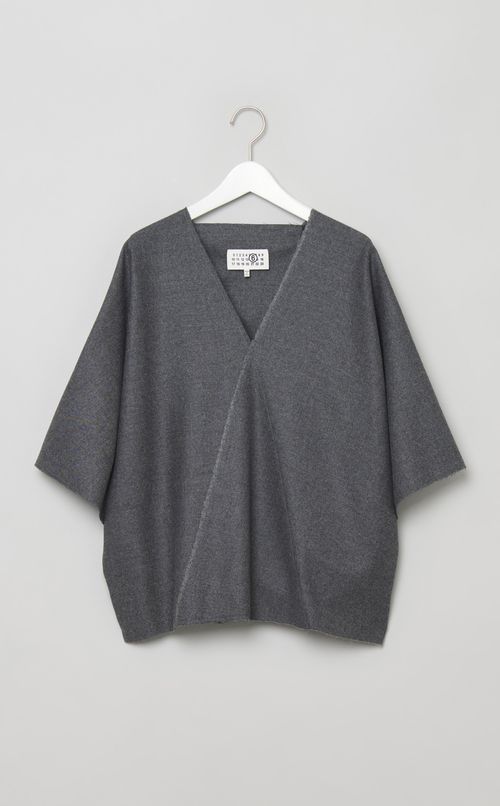 Vネックハーフスリーブブラウス