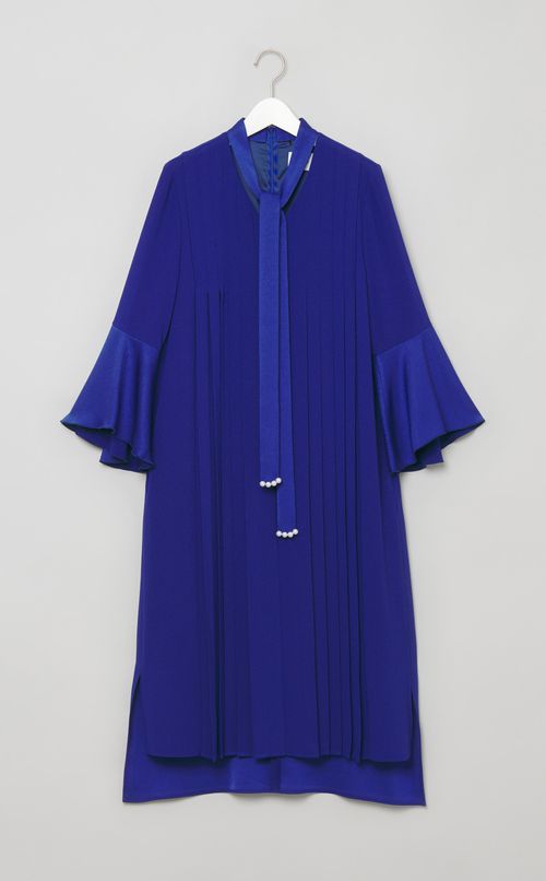 パールタイプリーツワンピース