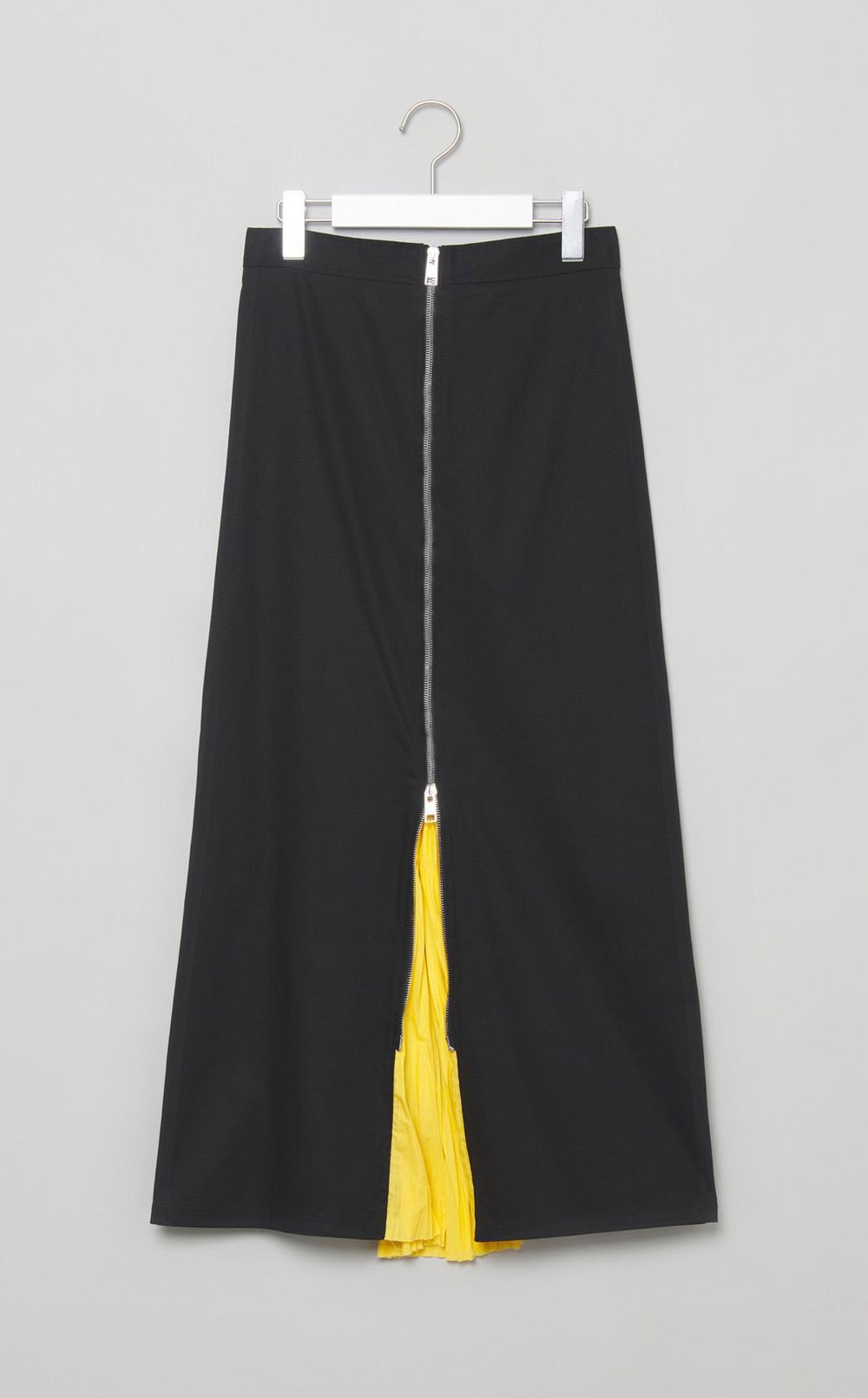 フロントジップスカート