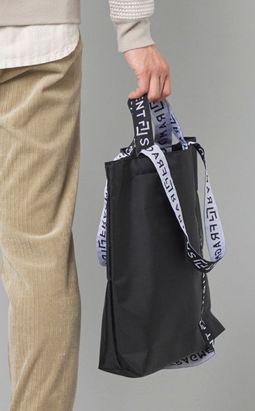 fragment designコラボミディトートバッグ