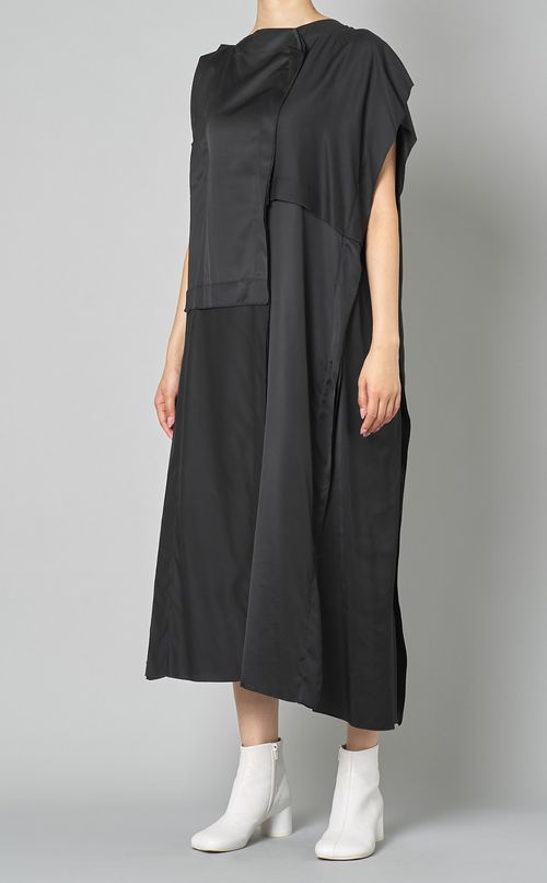 アシンメトリーショルダーワンピース