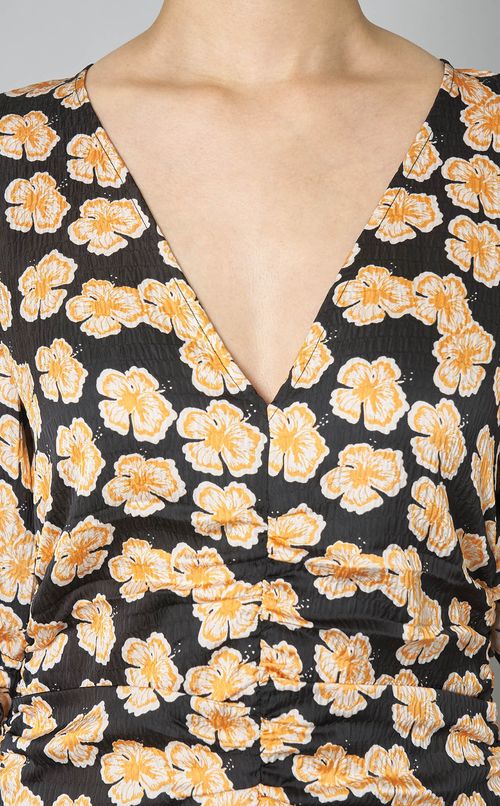 フラワーVネックギャザーワンピース