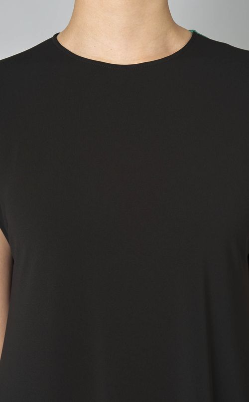 ポンチバックラインフレアワンピース