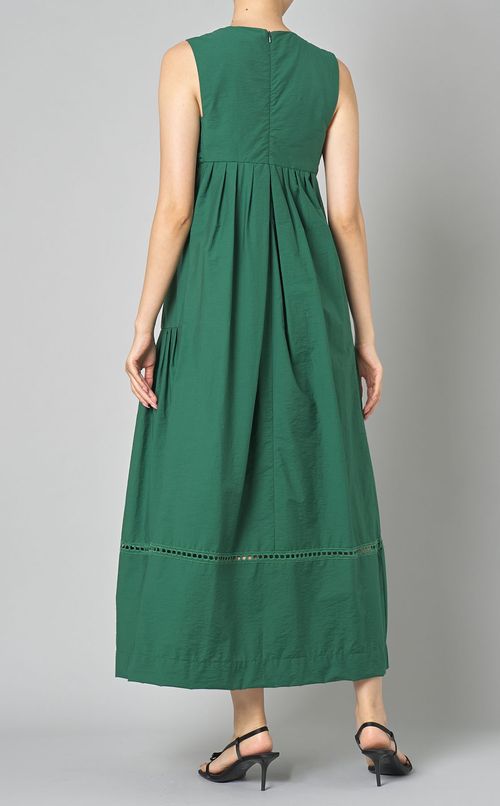 エンブロイダリーギャザーロングワンピース