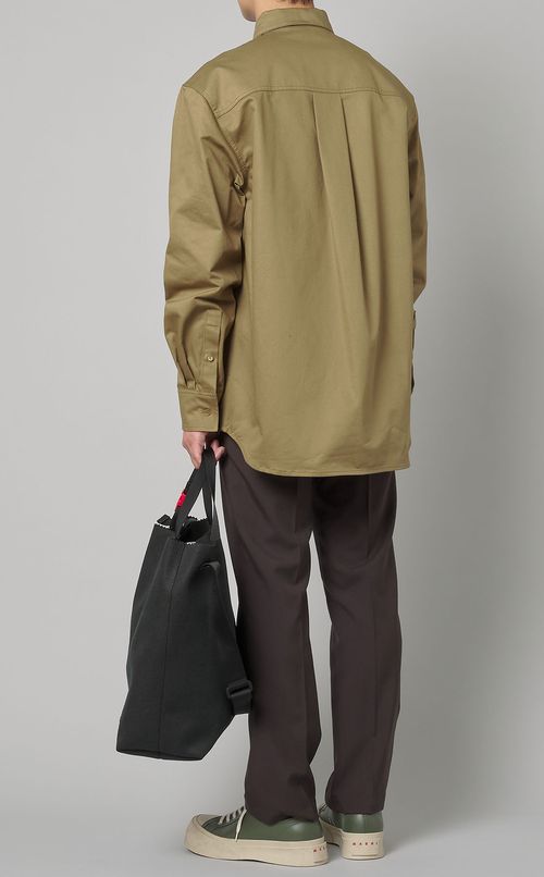 パッチロゴボタンダウンシャツ