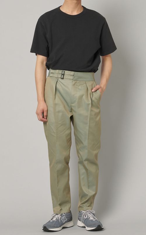 ダブルバックルパンツ