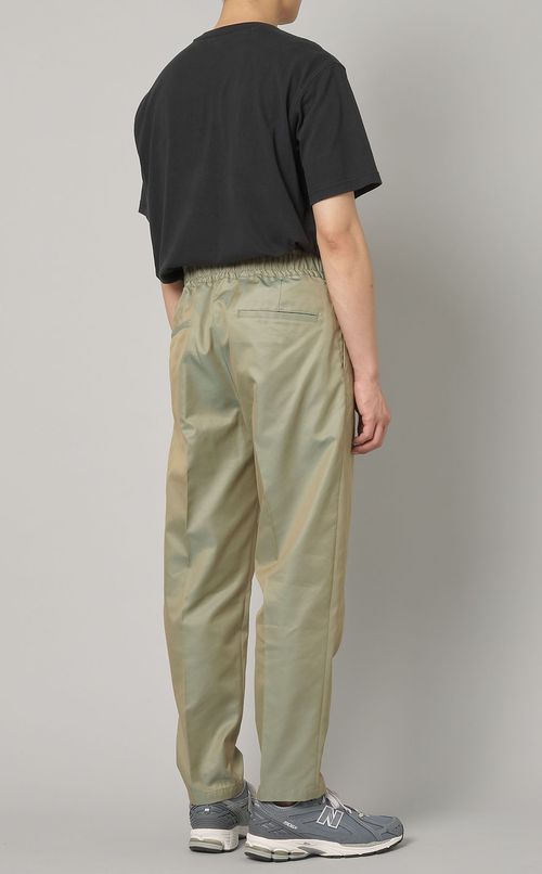 ダブルバックルパンツ