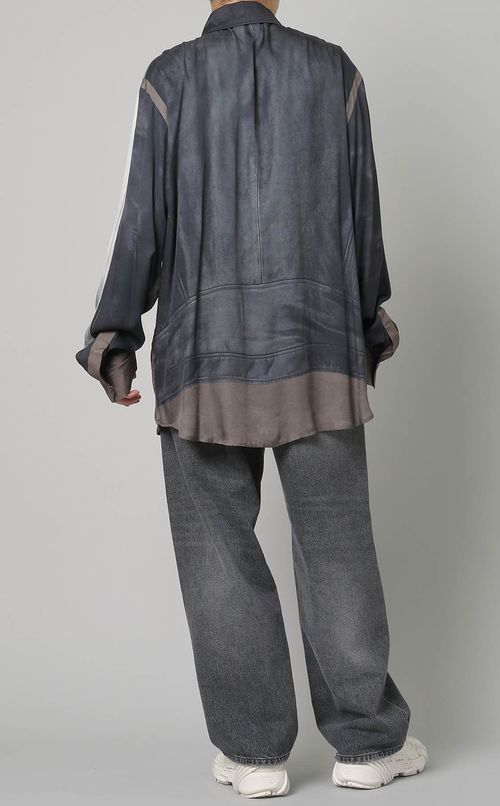 ロゴプリントデザインシャツ