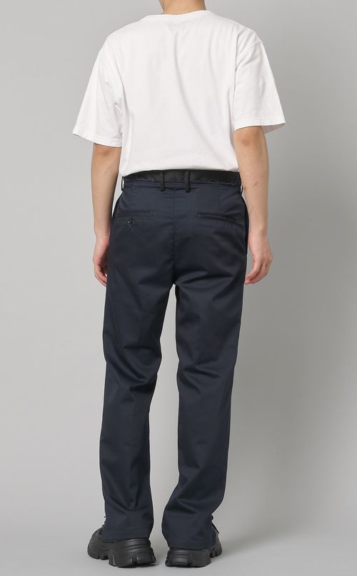 スリットスリムパンツ