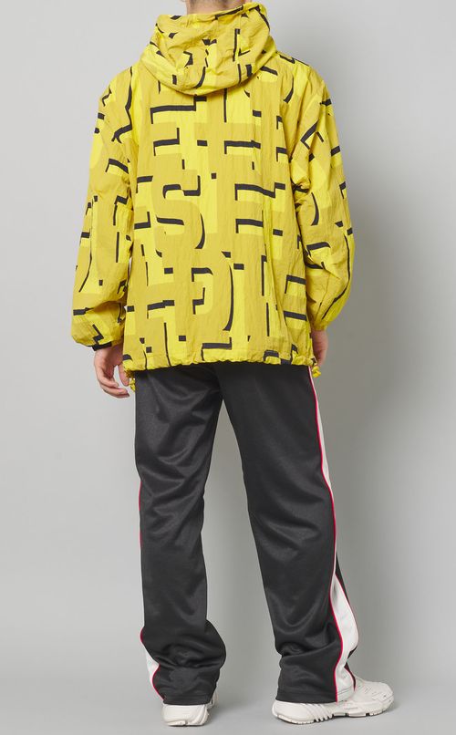 ロゴプリントナイロンパーカー