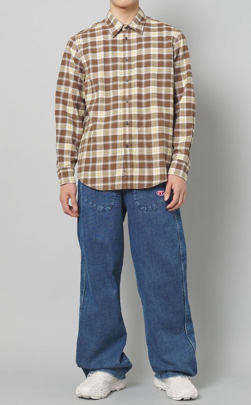 チェックネルシャツ