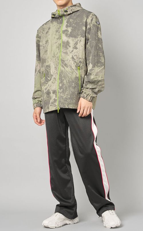 リンクルナイロンプリントパーカー