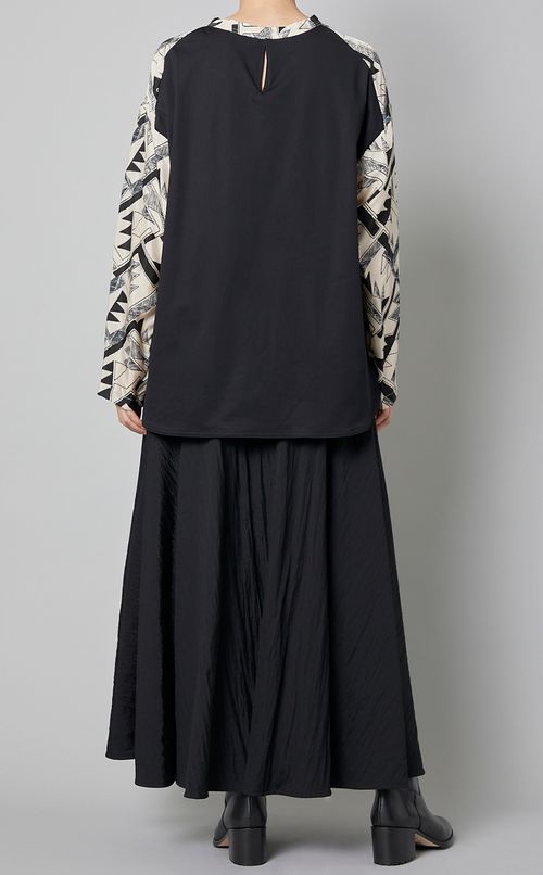 オルテガジオメトリックプリントブラウス