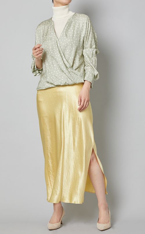 スリット入りバイアスロングスカート