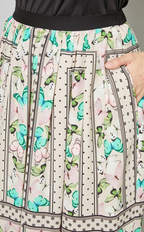 バタフライプリントフレアスカート